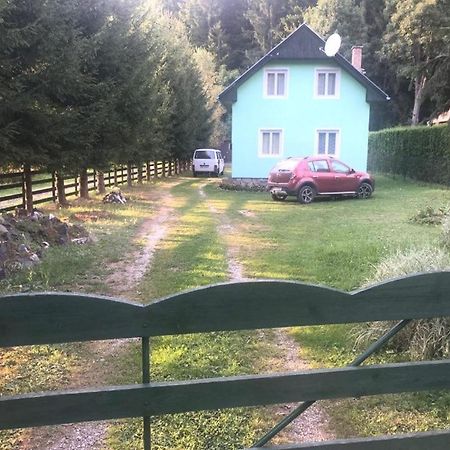 Pataki Kulcsosház Izvoare (Harghita) Exterior foto