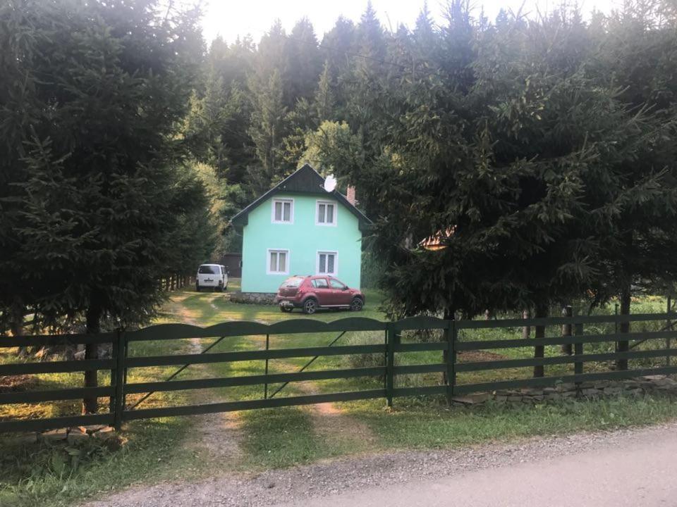 Pataki Kulcsosház Izvoare (Harghita) Exterior foto